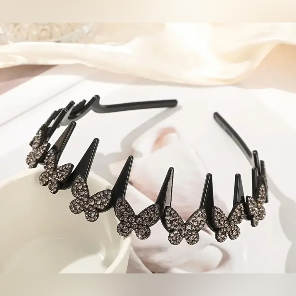 Elegant Butterfly Headband - Picture 5 of 7
